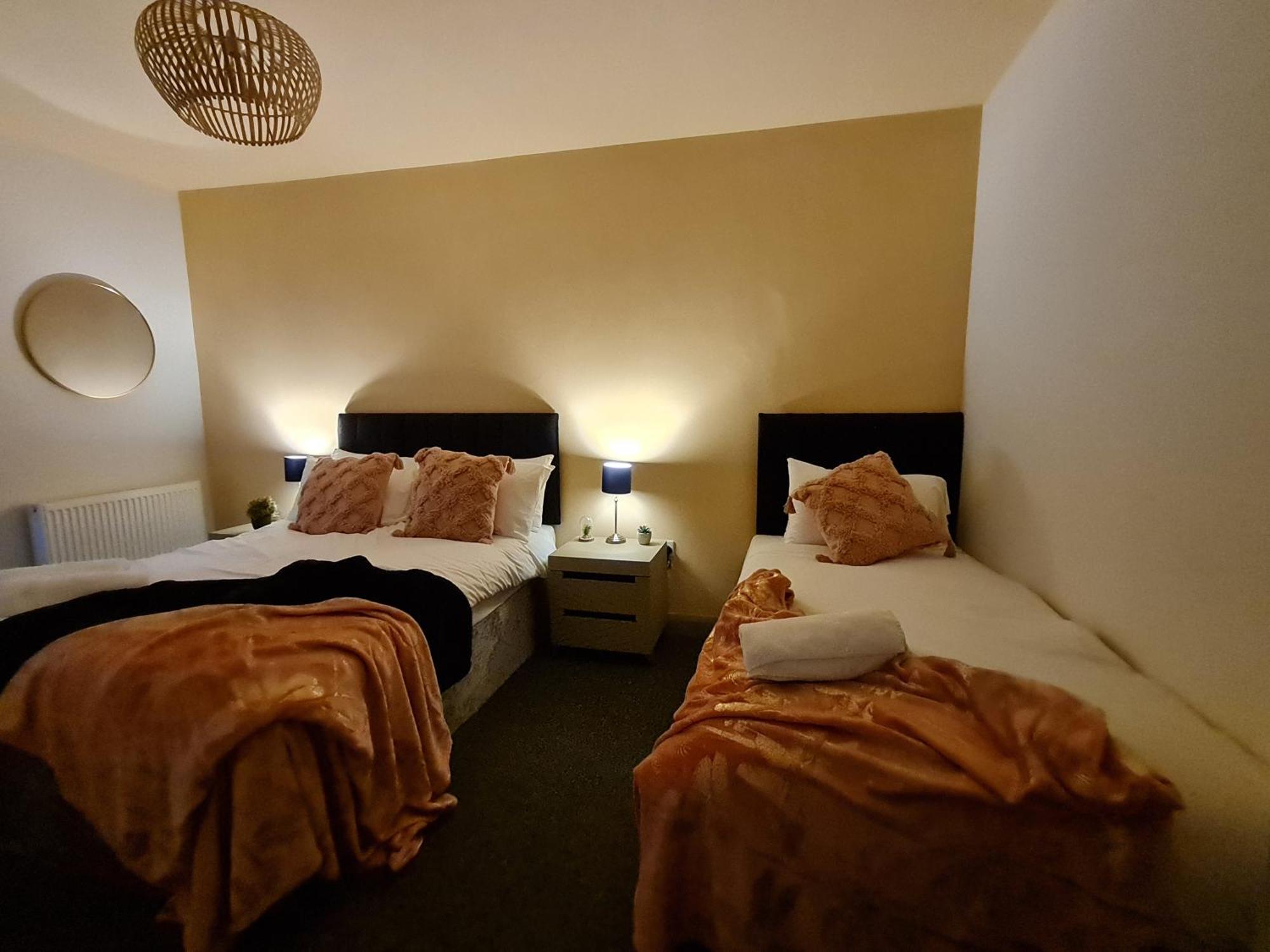 4 Bedroom Luxury House. Bike Park Wales. Secure Bike Store. Brecon Beacons Dowlais Eksteriør bilde